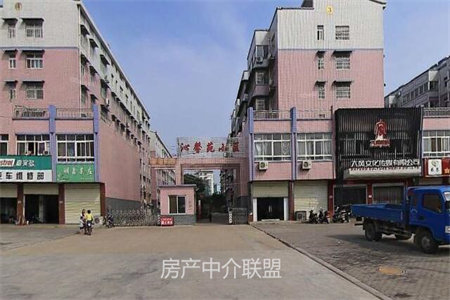 福泉花苑5室2厅2卫福泉花苑全新小康楼出售
